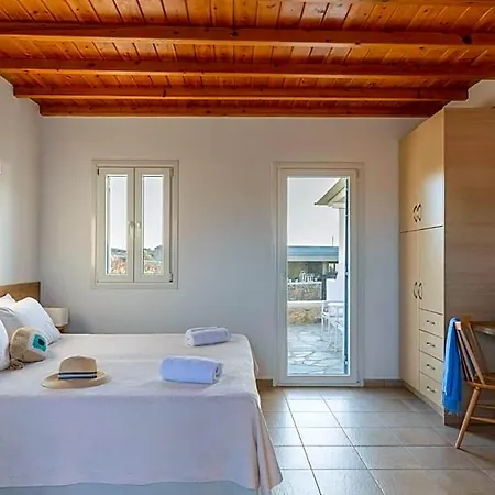 Hotel Sea Wind And 4*
